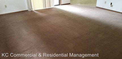 211 W Main St in Smithville, MO - Building Photo - Building Photo