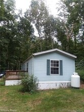 54 Forest Dr in Salem, CT - Building Photo - Building Photo