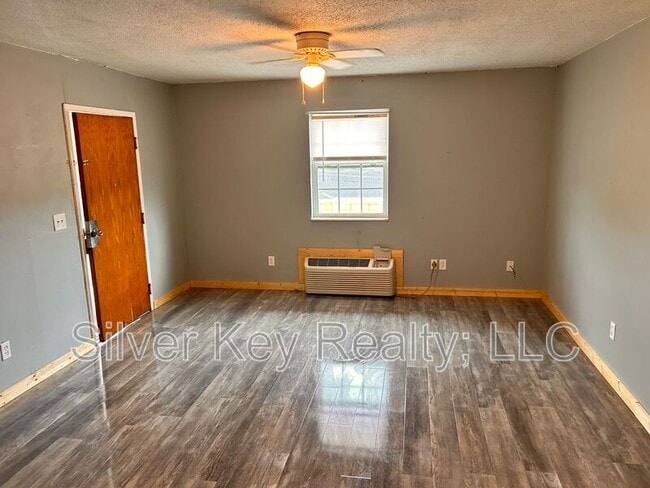 811 Hwy 68 in Sweetwater, TN - Building Photo - Building Photo