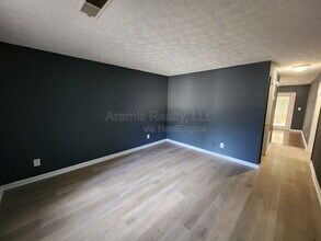 120 Spring Ct in Fairburn, GA - Building Photo - Building Photo