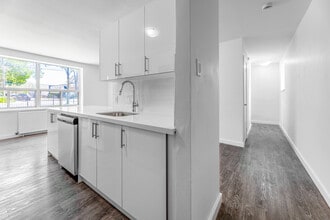 80 Guestville Ave in Toronto, ON - Building Photo - Building Photo