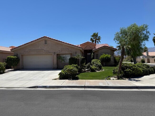 property at 79567 Morning Glory Ct