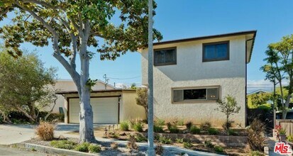 7345 W 90th St in Los Angeles, CA - Building Photo - Building Photo