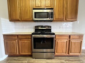 6008 Bridgewood Dr in Killeen, TX - Building Photo - Building Photo