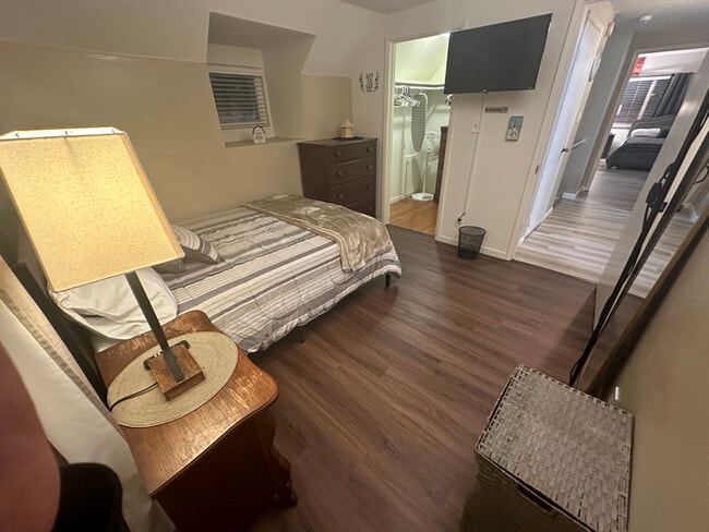 6774 Sandylee Way in Sacramento, CA - Building Photo - Building Photo