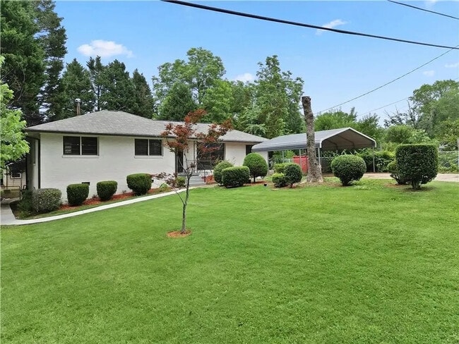 Room in Apartment on Patricia Dr