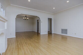 1244 S Highland Ave, Unit 1244 in Los Angeles, CA - Foto de edificio - Building Photo