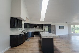 11 Loyola Way in Hot Springs Village, AR - Building Photo - Building Photo
