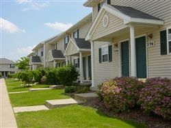 Pine Circle Townhomes in Grand Rapids, MI - Foto de edificio