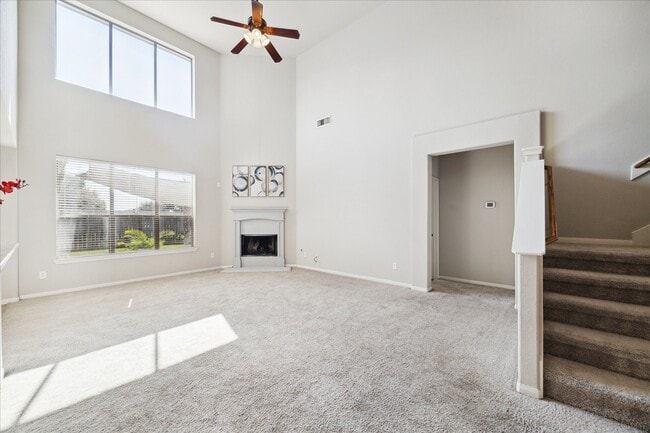 831 Glen Abbey Dr