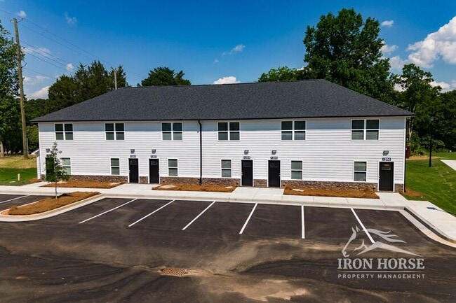 1699 Atlanta Hwy SE in Statham, GA - Building Photo - Building Photo