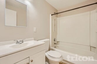 1743 Napa Valley Ct SE in Smyrna, GA - Building Photo - Building Photo