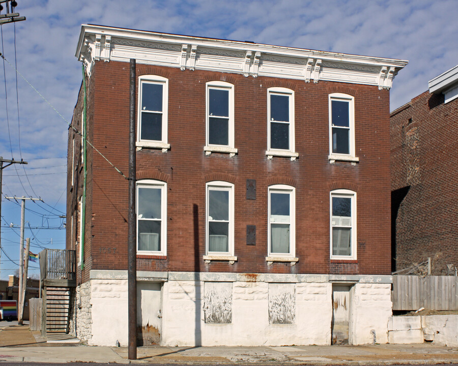 1055-1057 S Vandeventer Ave in St. Louis, MO - Building Photo