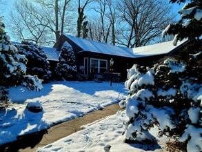 410 Narragansett Dr in Cherry Hill Township, NJ - Building Photo - Building Photo