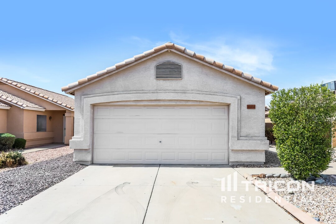 21434 N 33rd Ave in Phoenix, AZ - Building Photo