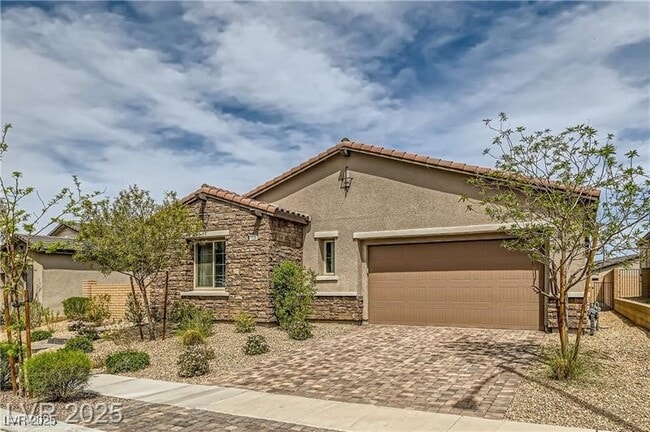 728 Omaggio Pl in Henderson, NV - Building Photo - Building Photo