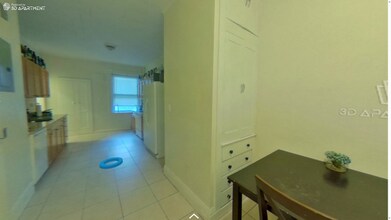 24 Euston St, Unit 18-2 in Brookline, MA - Foto de edificio - Building Photo