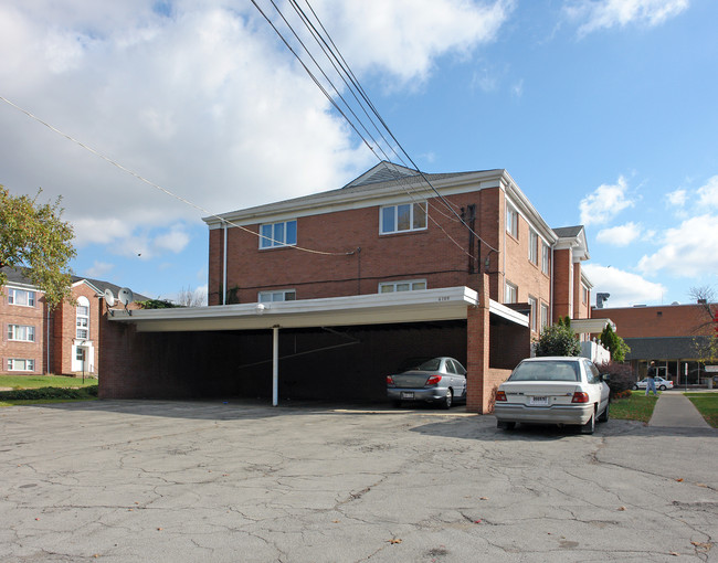 4100 Hillman Way in Youngstown, OH - Building Photo - Building Photo