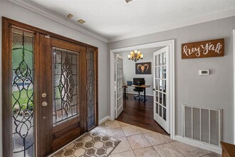 16806 Sandypine Cir in Spring, TX - Foto de edificio - Building Photo