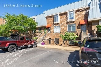 1765-A S Hayes St in Arlington, VA - Foto de edificio - Building Photo
