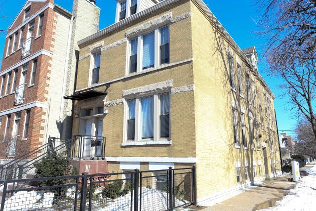2835 N Damen Ave, Unit J03P