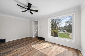 18113 Mapleboro Ave in Maple Heights, OH - Building Photo - Building Photo