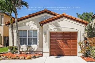 119 NW 44th Terrace in Deerfield Beach, FL - Building Photo