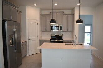 1433 Waverunner Ln in Winter Garden, FL - Building Photo - Building Photo