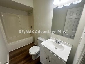 108 Carter St in Crewe, VA - Building Photo - Building Photo