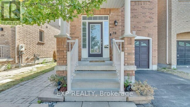 property at 28 Coleluke Ln
