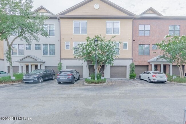 9823 Tapestry Park Circle