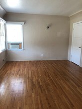 316 N Bushnell Ave, Unit 316 in Alhambra, CA - Building Photo - Building Photo