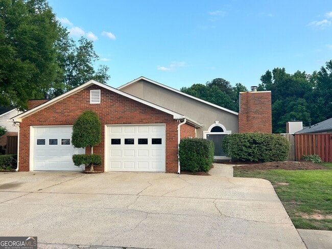 property at 130 Arbor Wy
