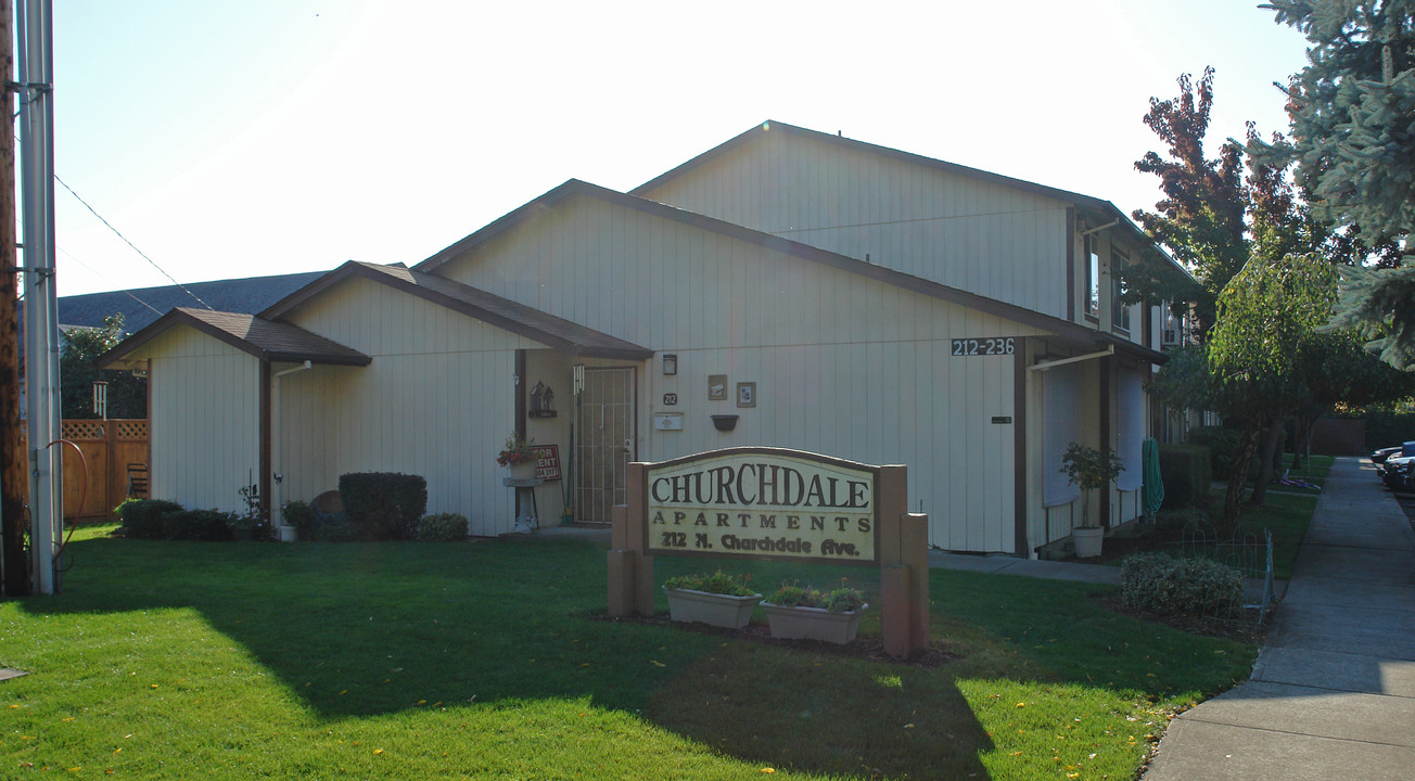 Churchdale Apartments in Salem, OR - Building Photo