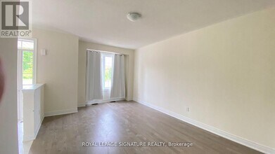 303 Kirkham Dr in Markham, ON - Building Photo - Building Photo