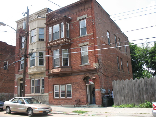 245 9th St in Troy, NY - Building Photo - Building Photo