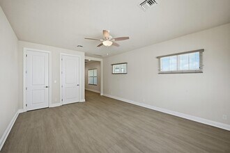 9334 Crestview Cir in Palm Beach Gardens, FL - Building Photo - Building Photo