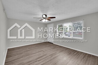 330 Mercury Dr in Orange Park, FL - Building Photo - Building Photo