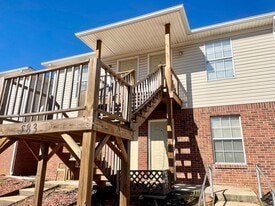 575 Dexter Dr in Flowood, MS - Building Photo