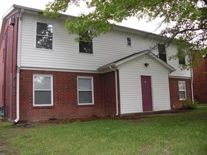 Newport Apartments in Louisville, KY - Building Photo - Building Photo