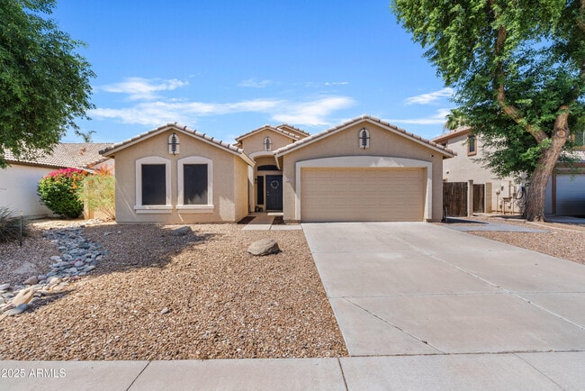 3373 E Flamingo Ct