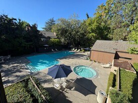 644 Woodside Sierra in Sacramento, CA - Building Photo