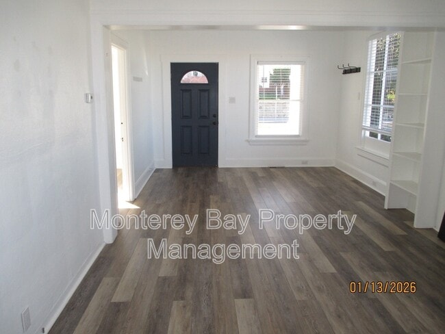 650 Hawthorne St in Monterey, CA - Building Photo - Building Photo