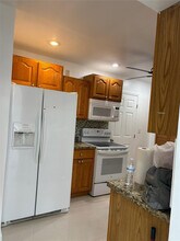 5635 Grant St in Hollywood, FL - Building Photo - Building Photo