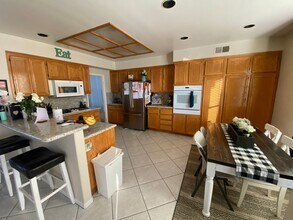 41585 Corte Seda in Temecula, CA - Building Photo - Building Photo