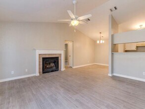 9101 Japonica Ct, Unit 1 in Austin, TX - Building Photo - Building Photo