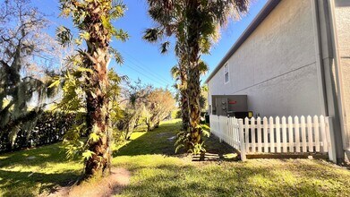 331 Freedom's Ring Dr in Winter Springs, FL - Building Photo - Building Photo