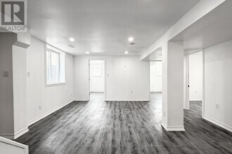 25 Buchanan Rd in St Catharines, ON - Building Photo - Building Photo