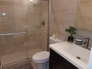 1250 Miami Rd in Fort Lauderdale, FL - Building Photo - Building Photo