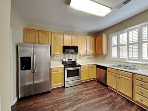 3380 Lake Breeze Ct in Villa Rica, GA - Building Photo - Building Photo